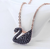 SWAROVSKI 施华洛世奇 5204133 小黑天鹅吊坠项链