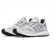 限36码：adidas 阿迪达斯 SWIFT RUN PK 女子休闲运动鞋