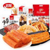 卫龙 辣条零食大礼包 810g