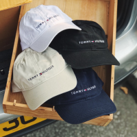 汤米·希尔费格（Tommy Hilfiger）   经典老爹帽