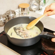 网易严选  Classic欧式压铸多用锅 24cm