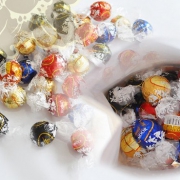 瑞士莲（lindt）   软心巧克力球 5种口味50粒分享装 600g*3袋