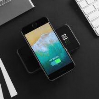 严选 无线充移动电源 8000mah