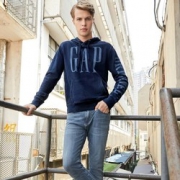 GAP 盖璞 365963 W 男士经典LOGO卫衣