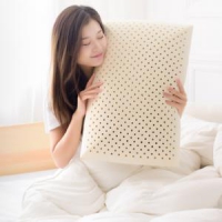 京造 弧形天然乳胶面包枕