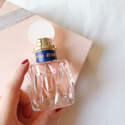缪缪（MiuMiu）  玫瑰之水 圣诞套装 50ml+7.5ml