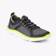限8.5码，Clarks 其乐 男士三瓣底休闲运动鞋 国内￥579 Prime会员免费直邮
