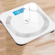 千选 QX-B38 智能体脂秤 送电池+皮尺