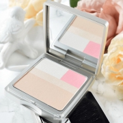 人气产品，RMK 柔光蜜彩饼 8.5g