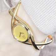 卡尔文 克莱恩（Calvin Klein） ENLACE 女士镀黄金镶钻时装手表 手镯式表链