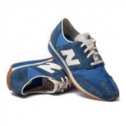限尺码： new balance U320VT 女士休闲运动鞋