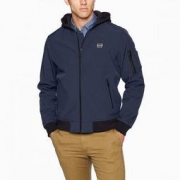 20点：Levi's 李维斯 LM8RP399 男士简约外套 159元