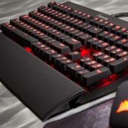 Corsair 海盗船 K70 LUX 机械游戏键盘 红光 Cherry青轴