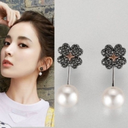 Prime会员专享镇店之宝，娜扎同款 SWAROVSKI 施华洛世奇 LATISHA 黑色魅力花朵造型耳环5389161