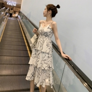 美爆了~今年爆红的印花蛋糕连衣裙