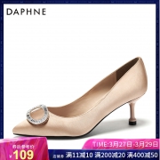 Daphne/达芙妮春季新款婚鞋高跟鞋浅口细跟尖头钻饰单鞋女 109元