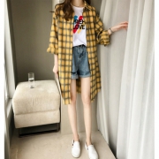 ins慵懒风格子长款防晒外套