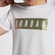 限尺码：Nike Air Jordan 男士 T恤