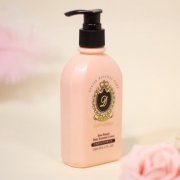 Denise玫瑰身体乳240ml