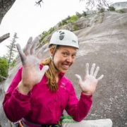ARCTERYX 始祖鸟 Squamish 女士连帽轻量防风皮肤衣 3色 $94.99