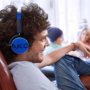 爱科技（AKG） Y50 头戴式耳机 重低音 带线控和耳麦 3D转轴设计