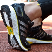Adidas 阿迪达斯 Energy Boost 男子跑鞋开箱