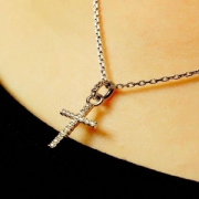 Swarovski 施华洛世奇 Cross Mini 女士十字架水晶项链 956722