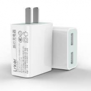 拼团：雷瑞科 USB双口充电器头 2.4A 通用快充