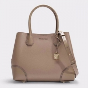 国内￥4200元，19款 Michael Kors Mercer Gallery 女士中号托特包