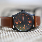 西铁城（CITIZEN）   Eco-Drive BM8475-26E 男士光动能腕表