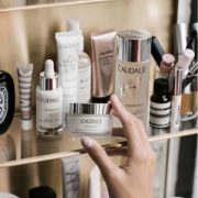 价值£80，CAUDALIE 欧缇丽 臻美亮白两件套（精华30ml+晚霜50ml）£46.8（需用码）