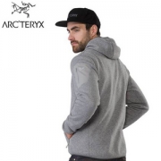 多色码全，ARCTERYX 始祖鸟 Covert 男款连帽保暖抓绒衣 5.6折$112.49（需用码）