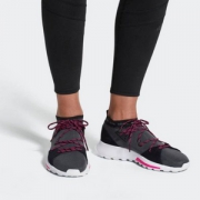 Adidas 阿迪达斯 QUESA 女士跑步鞋 B96520