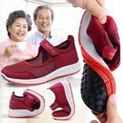 春夏季镂空网鞋透气妈妈鞋软底舒适中老年健步鞋老人运动旅游凉鞋