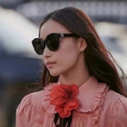 Gucci 小蜜蜂系列 女士圆形太阳镜墨镜 £164