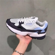 21折力度! adidas Originals Falcon女款老爹鞋