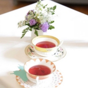 国内￥750，Wedgwood 玮致活 骨瓷 漫游美境晚樱草茶杯碟套装 Prime会员免费直邮含税