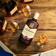 Ballantine's 百龄坛 特醇 苏格兰威士忌 500ml 52元包邮