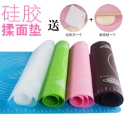 德立 硅胶揉面垫 29*26cm*1mm 送切面刀 4.5元包邮（需用券）