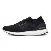 adidas 阿迪达斯 UltraBOOST Uncaged DA9164 中性缓震跑鞋 589元