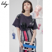 Lily夏新款女装镂空开叉胶印T恤118230A8341 139元
