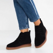 限5码，Clarks 其乐 Dove Roxana 女士反绒皮短靴 Prime会员免费直邮含税