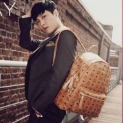 低过海淘，MCM Stark系列中性LOGO印花中号双肩包