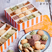 大差价：面包新语 八种口味曲奇165g 铁盒装
