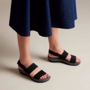 限US7码，Clarks 其乐 Arla Jacory 女士坡跟凉鞋 蓝色 Prime会员免费直邮含税