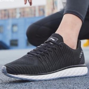 LI-NING 李宁 ARHN195 男子跑步鞋 *2件