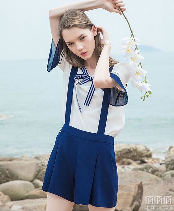Lagogo女装特卖