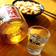 二锅头出品，粱大侠 40度 纯粮食酒300ml