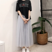 缤纷纤华 中长款网纱半身裙 19.9元包邮（需用券）