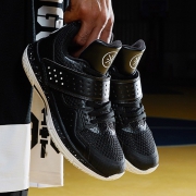 9日0点：LI-NING 李宁 战铠 ABAN059 男款篮球鞋 168元包邮